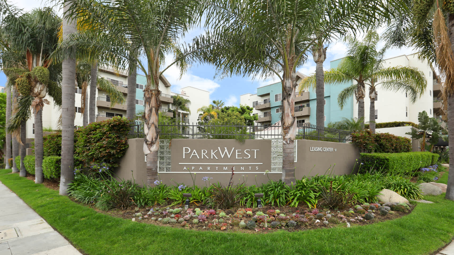 Park West – photo 3