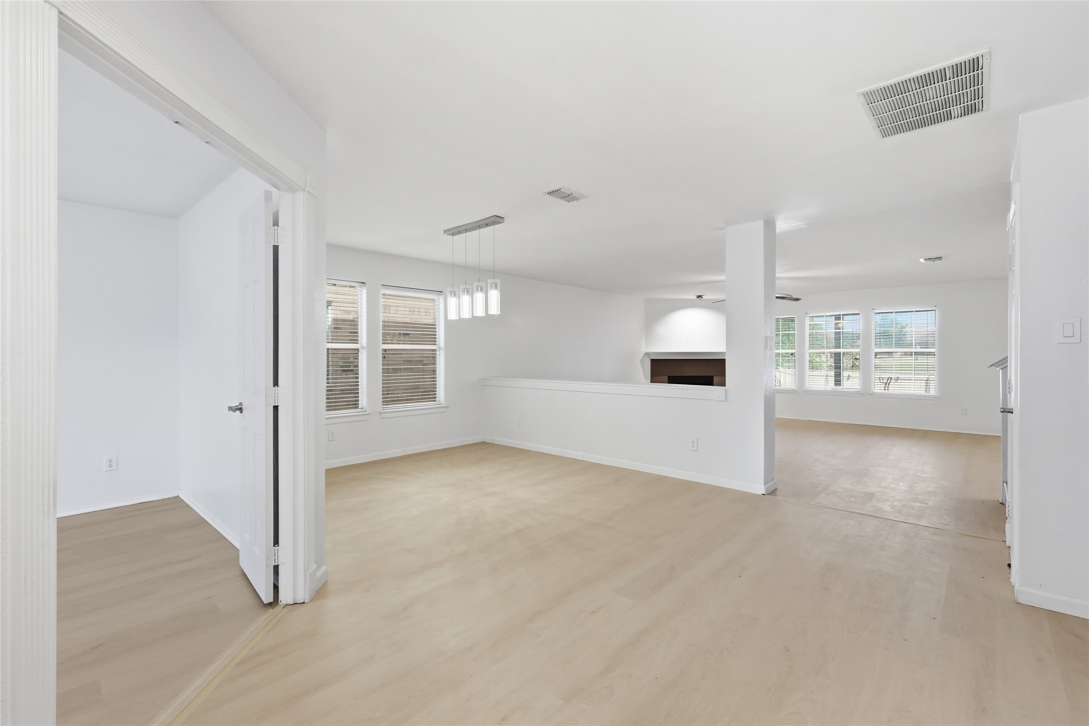 417 Niagara Falls Drive – photo 5