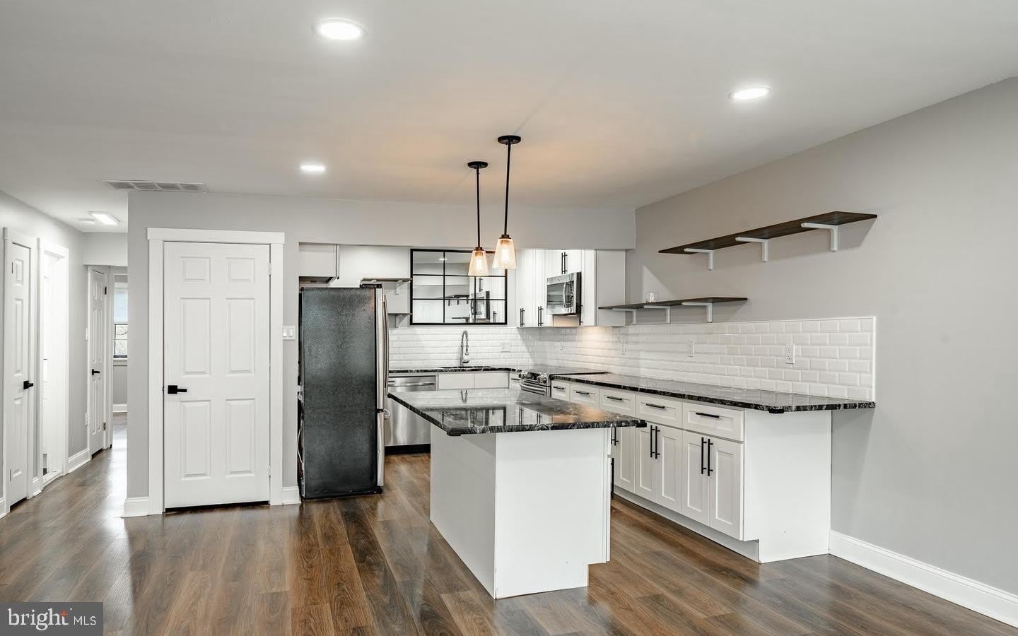 239 Smallwood Court – photo 4
