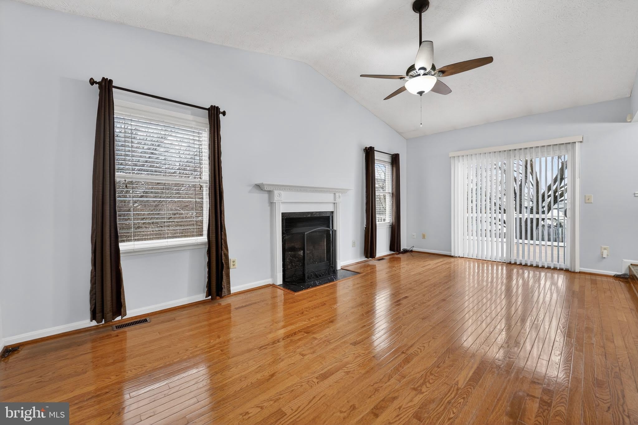 7916 EVESBORO Drive – photo 1