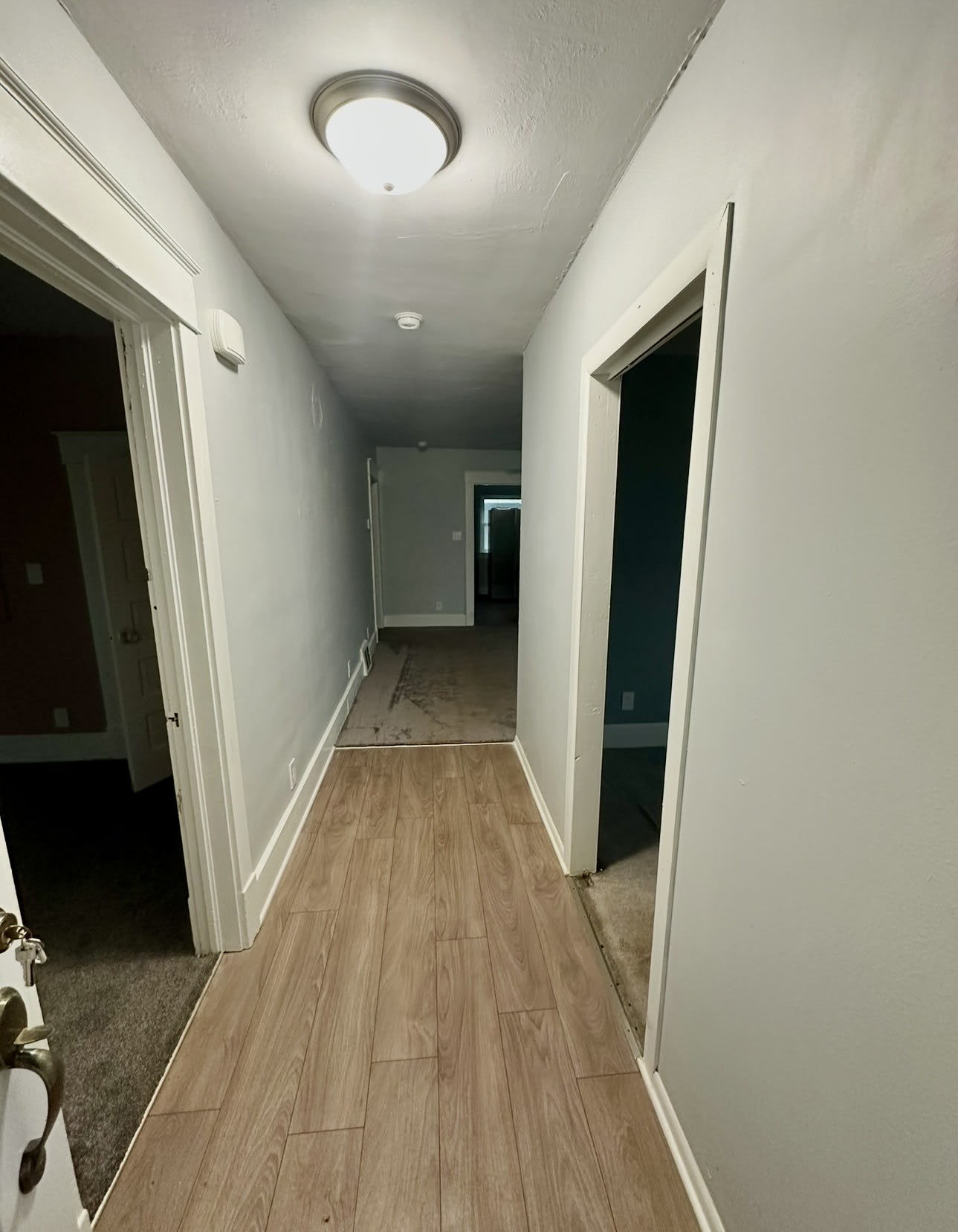 221 West Memorial Drive – photo 2