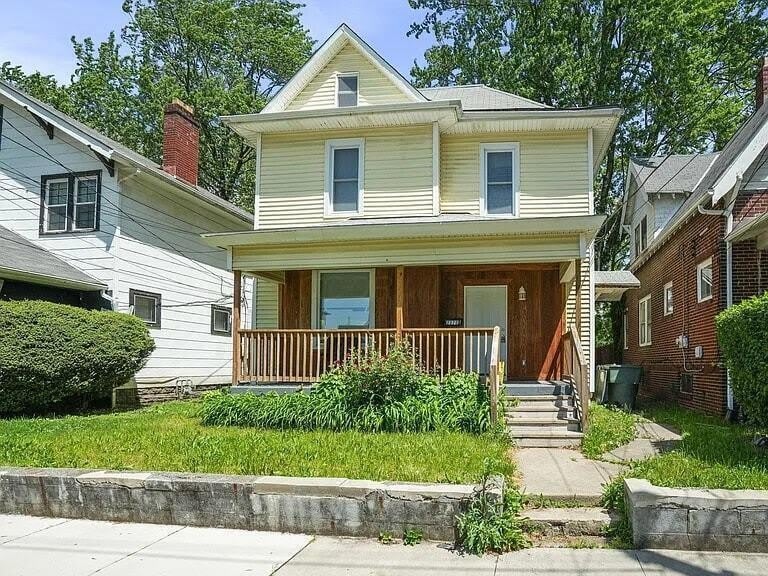 2278 Ridgeway Avenue – photo 2