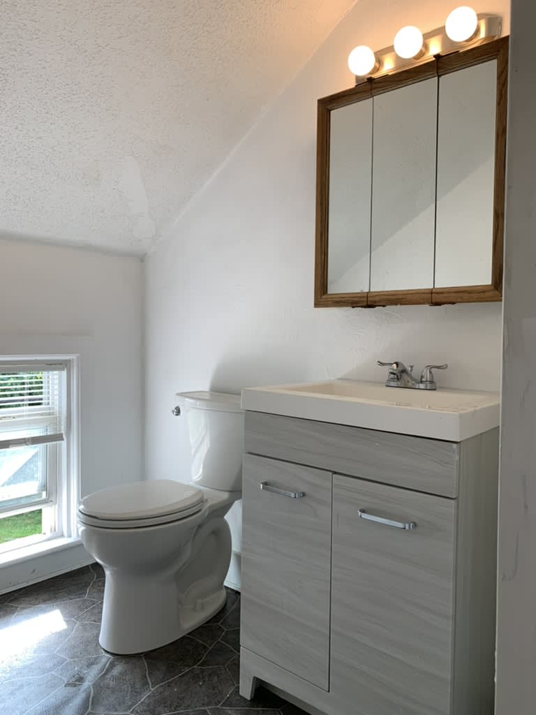 480 Norwich Avenue – photo 3