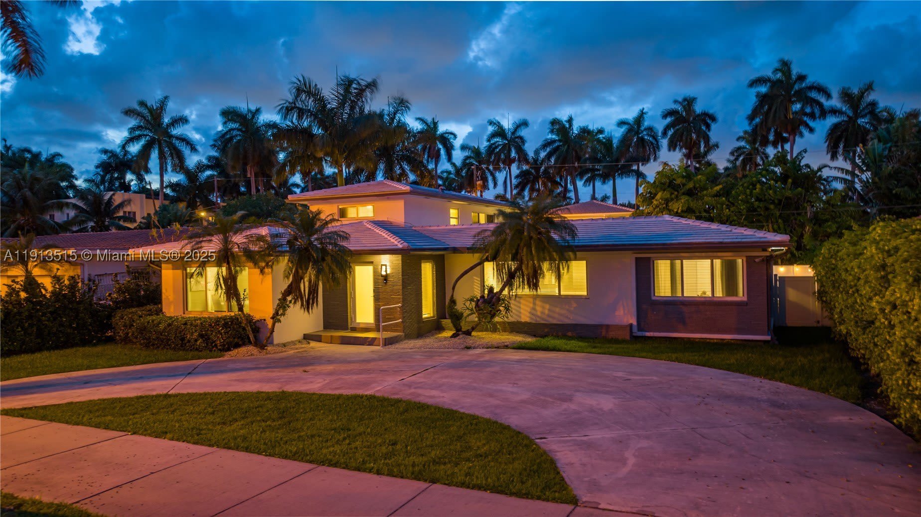 1241 Hollywood Blvd – photo 4
