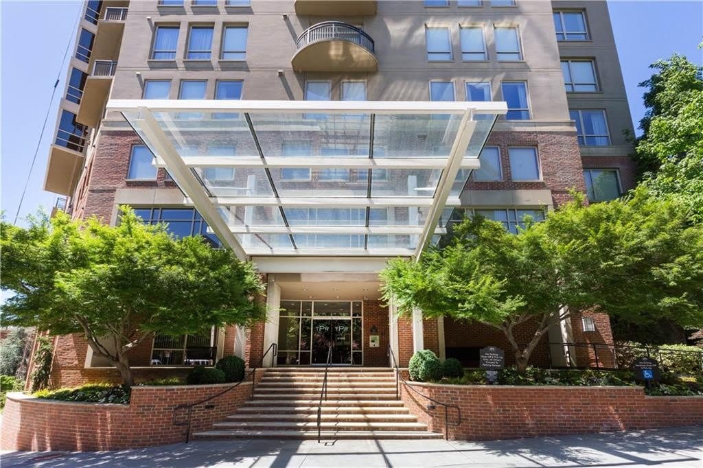 2626 Peachtree Road NW – photo 3