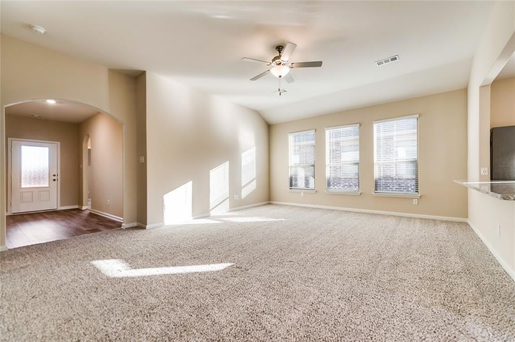 204 Lake Ridge Drive – photo 5
