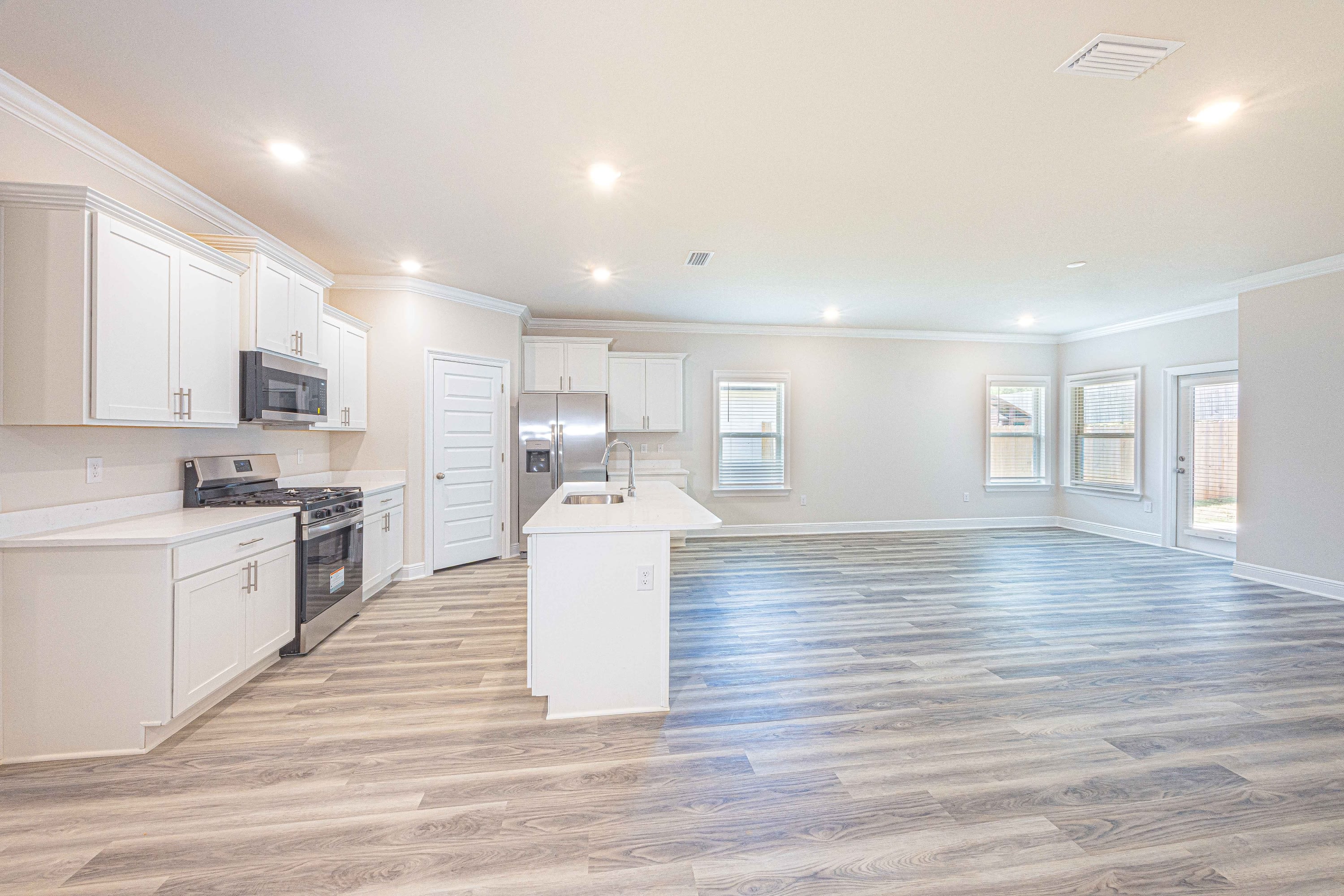31543 Lyon Road – photo 2
