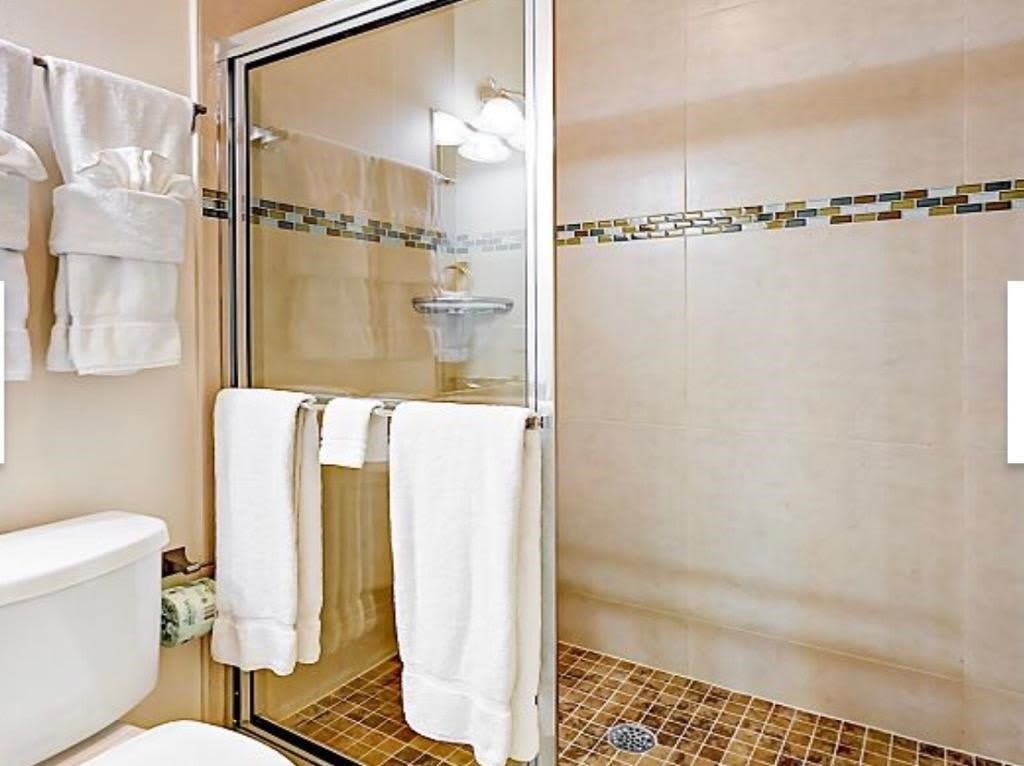 110 E Amberjack St. – photo 3
