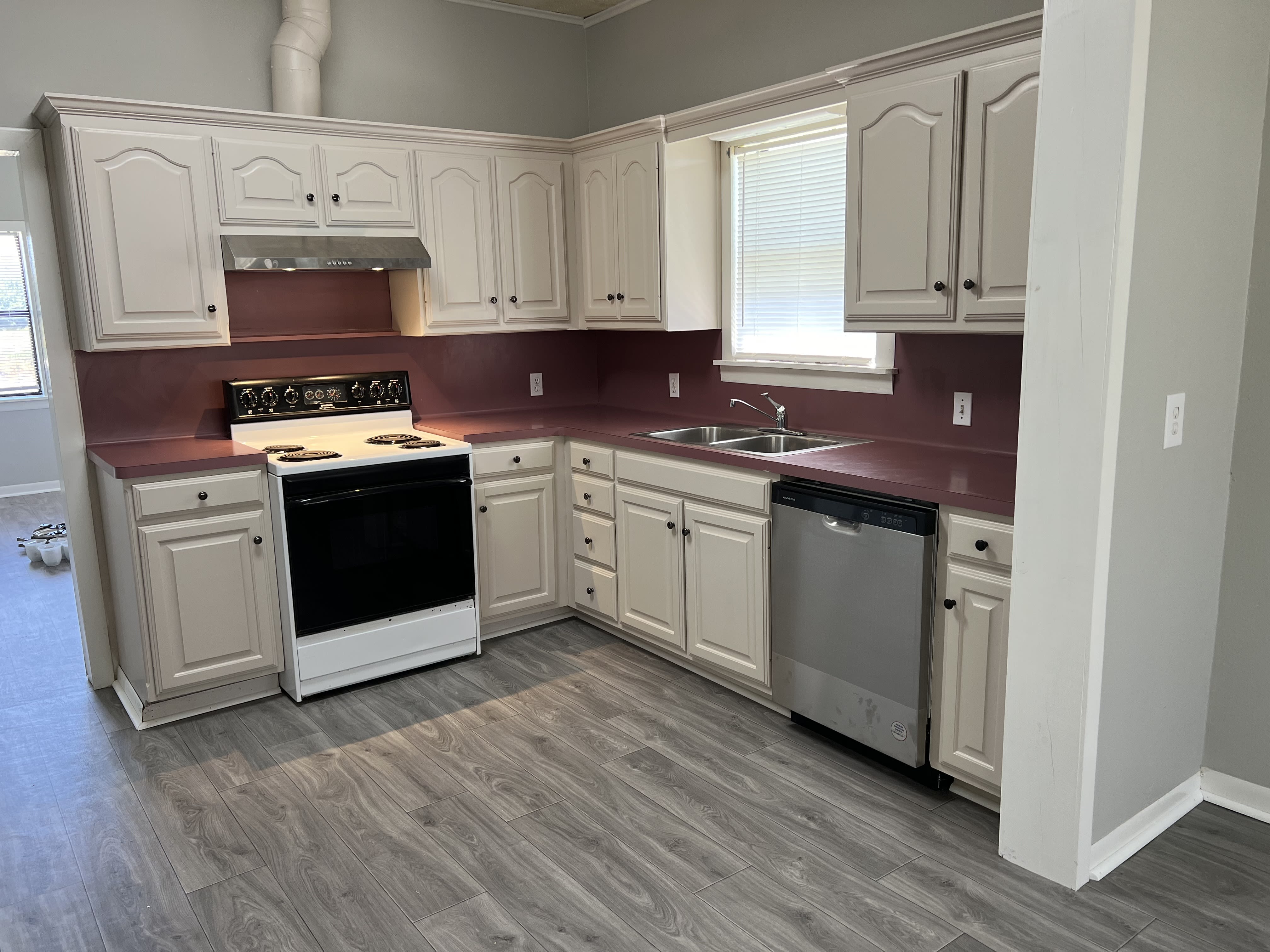 900 Ne Access Rd. – photo 3