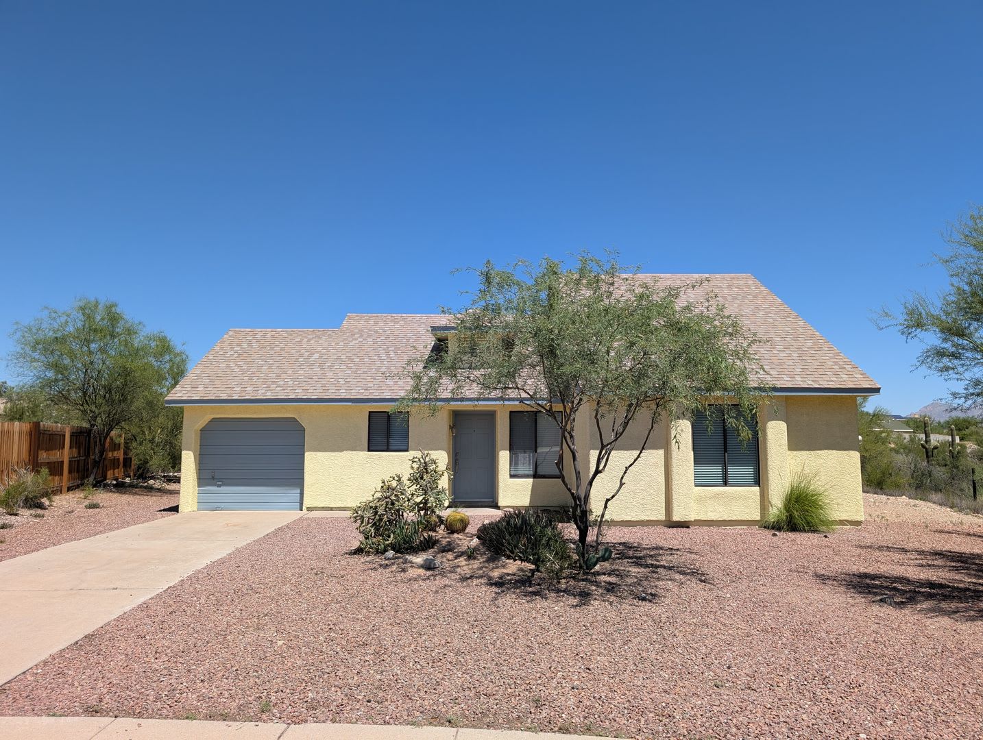 Must See 3Bed 2Bath Home In Saddlewood Ranch New Ac Huge Yard – photo 1