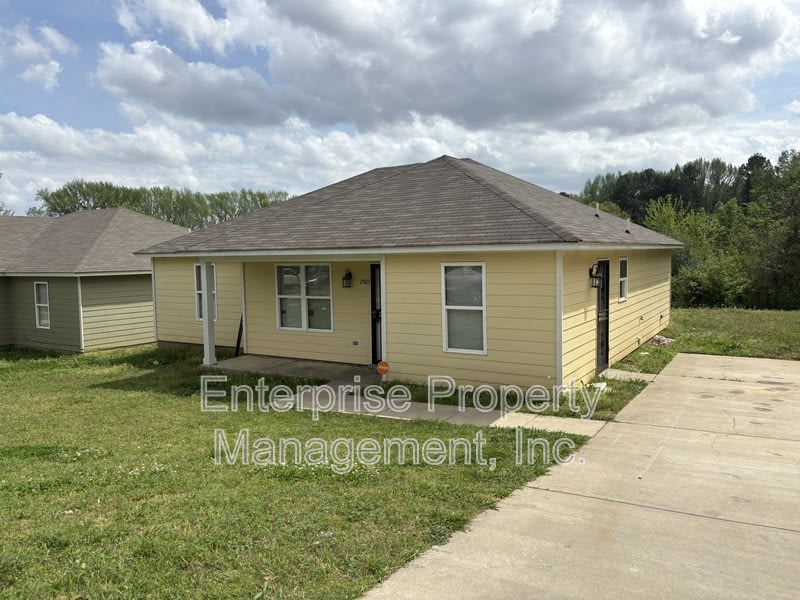 2963 Lake Park Rd. – photo 1