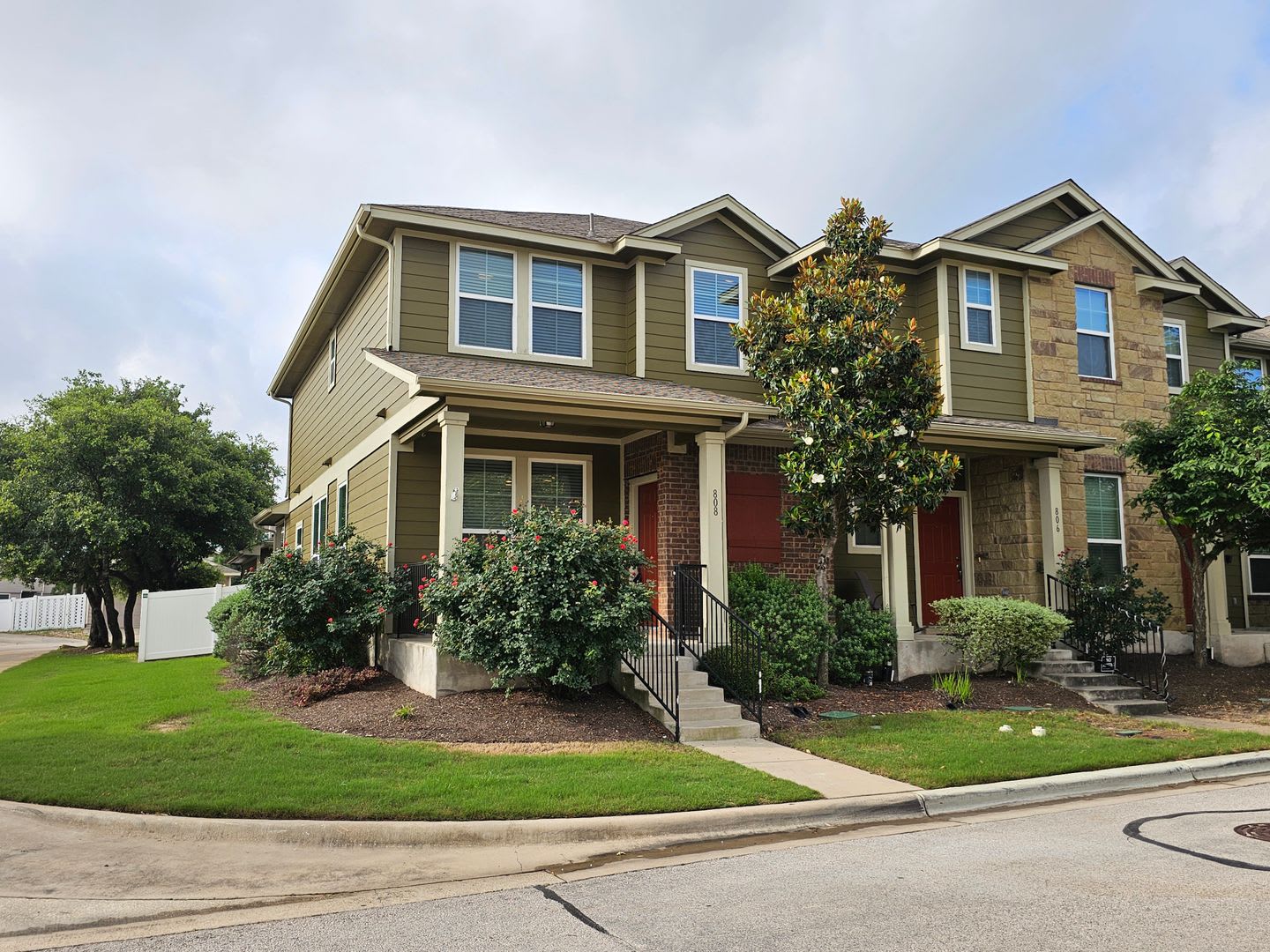Beautiful Two-story 3 bed / 2.5 bath Home in Cedar Park – photo 1
