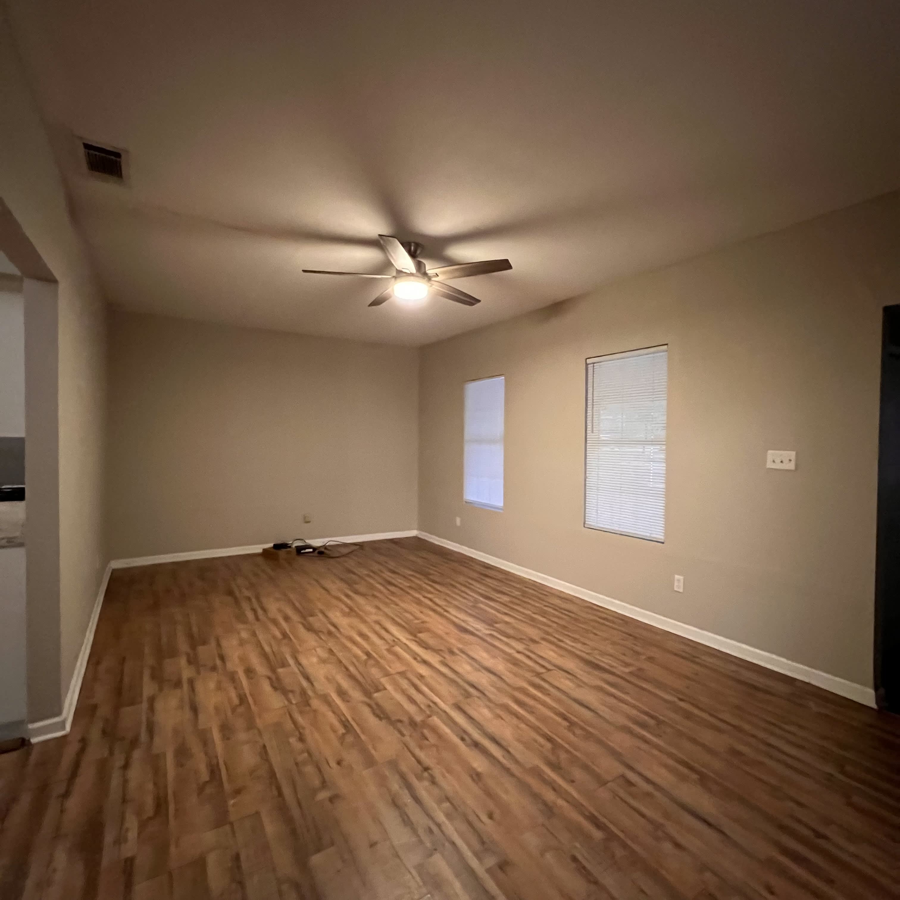 305 S 8Th St – photo 4