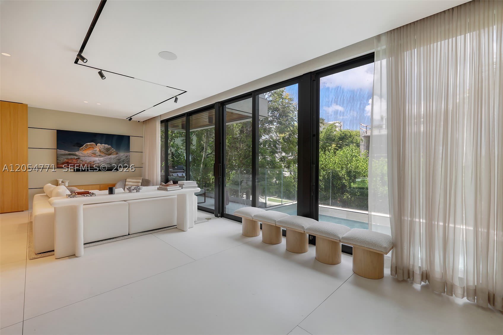 288 Palm Ave – photo 4