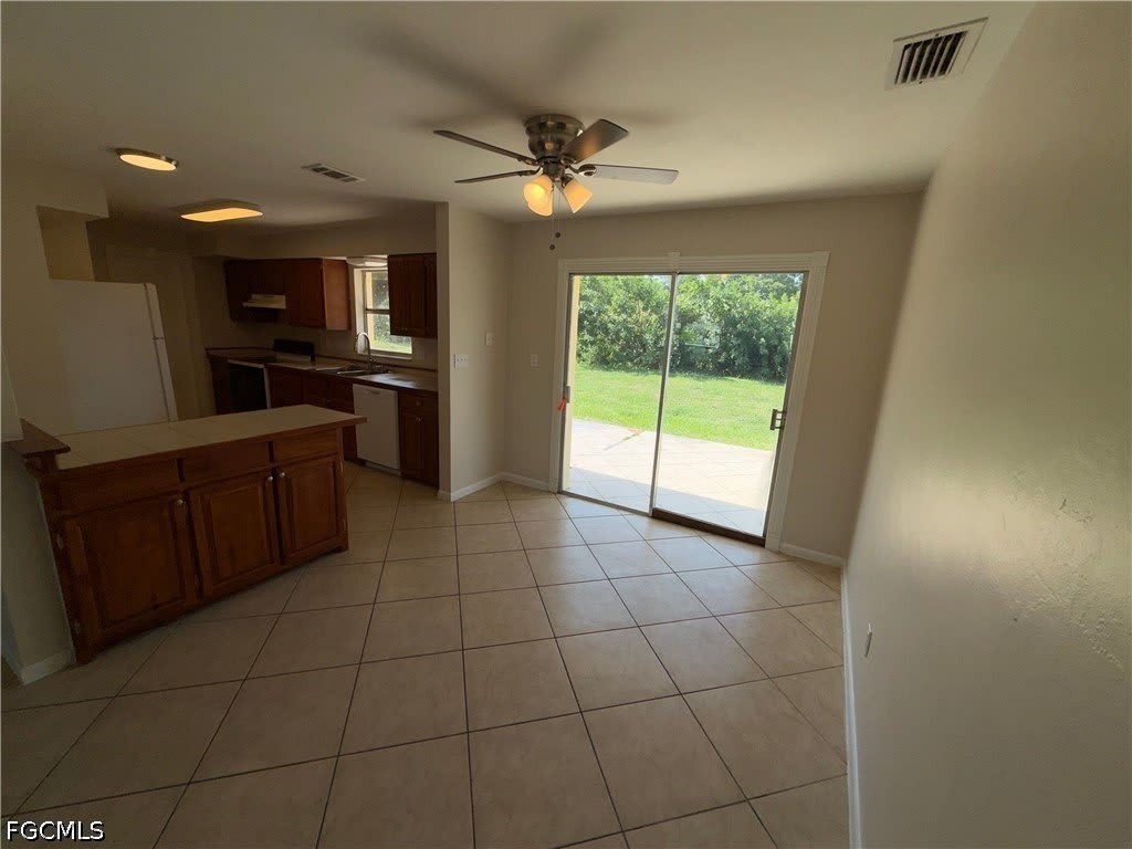 1101 Leeland Heights Boulevard E – photo 3