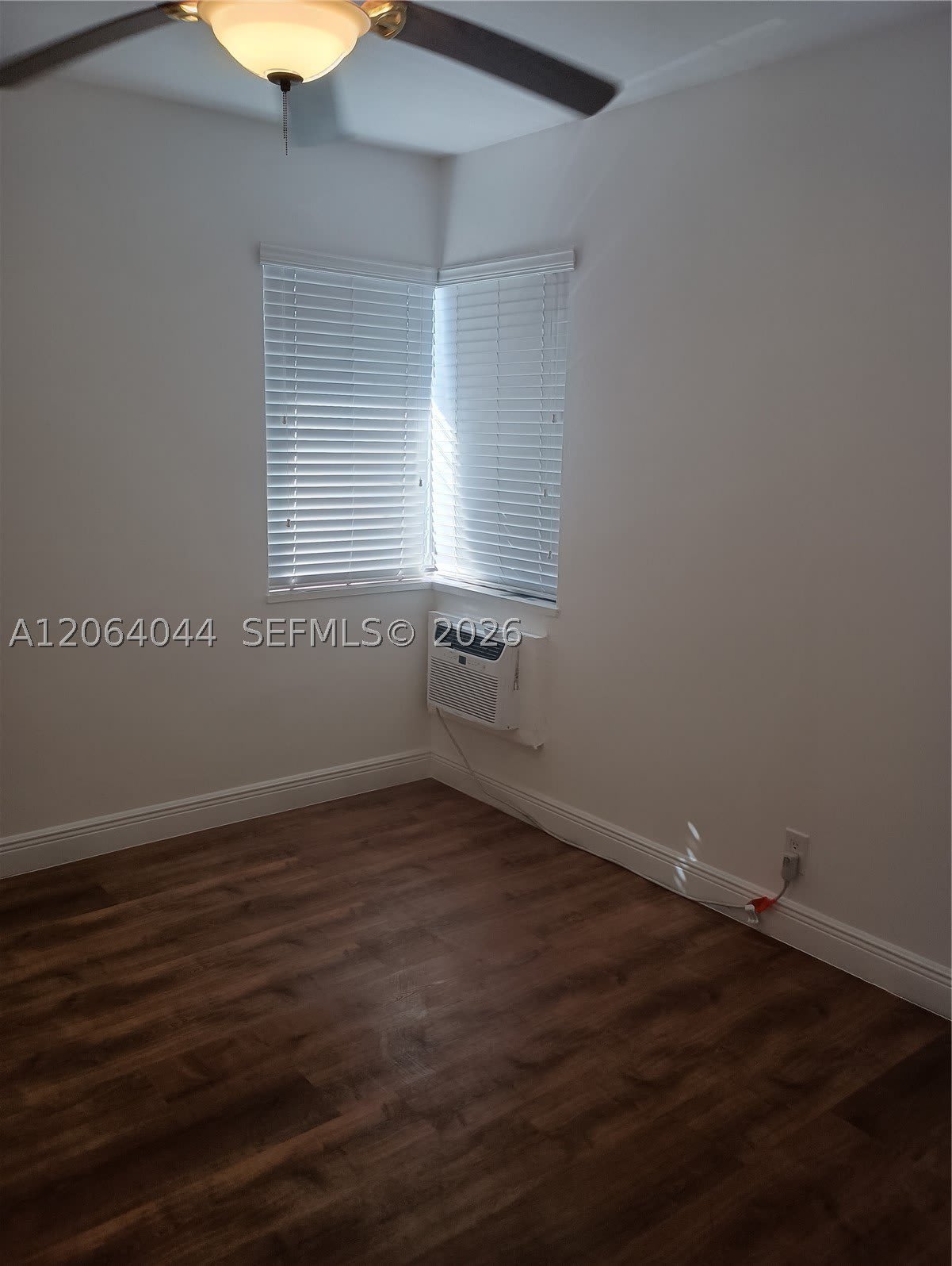 545 74 – photo 3