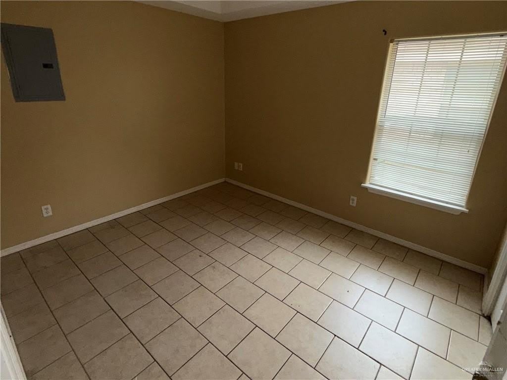 1307 E Coyote Street – photo 3