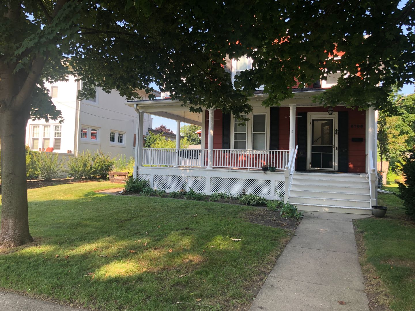 Beautiful Home along Lake Michigan! – photo 1