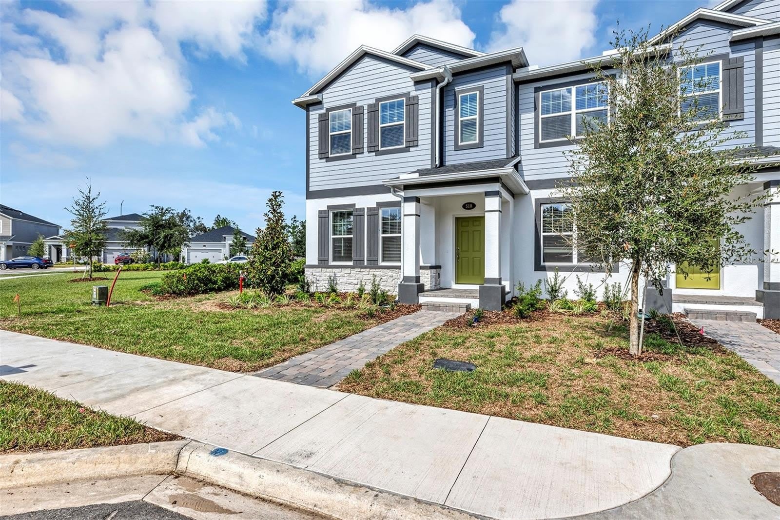 518 LADY PALM Street – photo 2