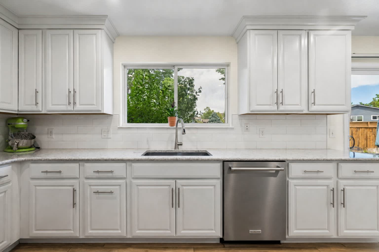 825 Northridge Rd – photo 4