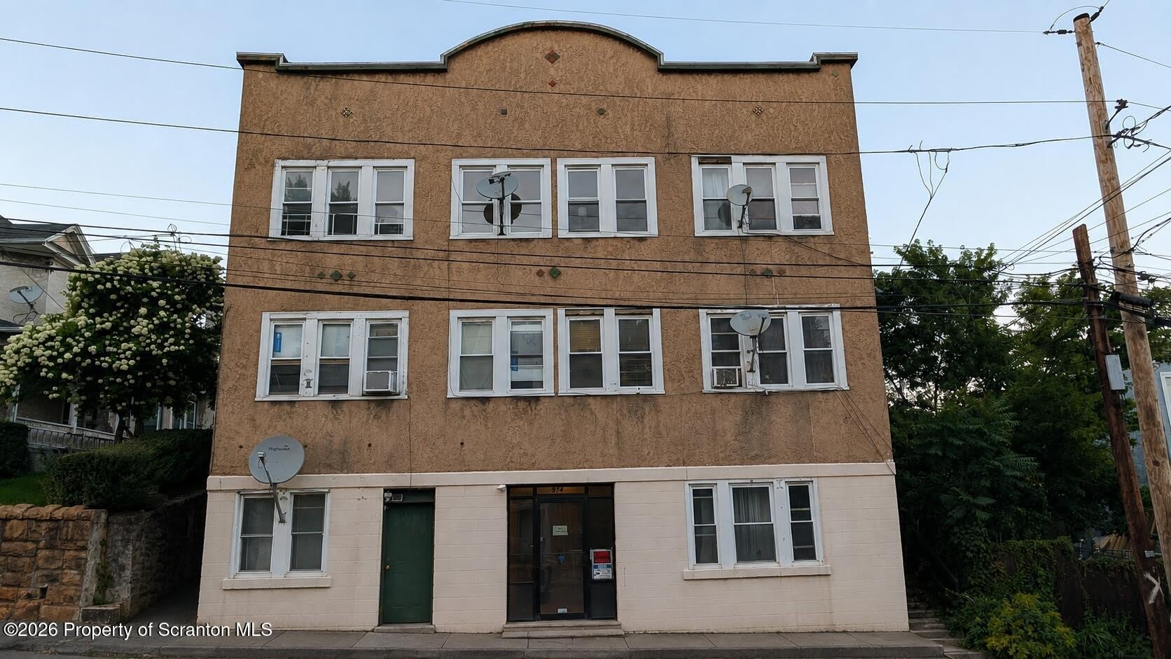 914 W Lackawanna Avenue – photo 1