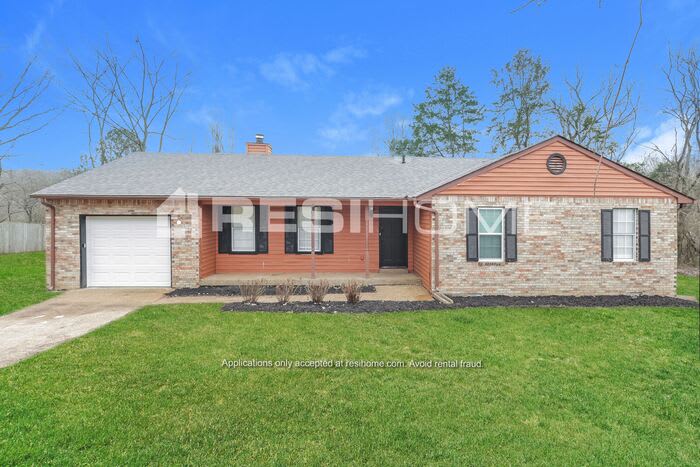 665 Roxanne Drive – photo 1