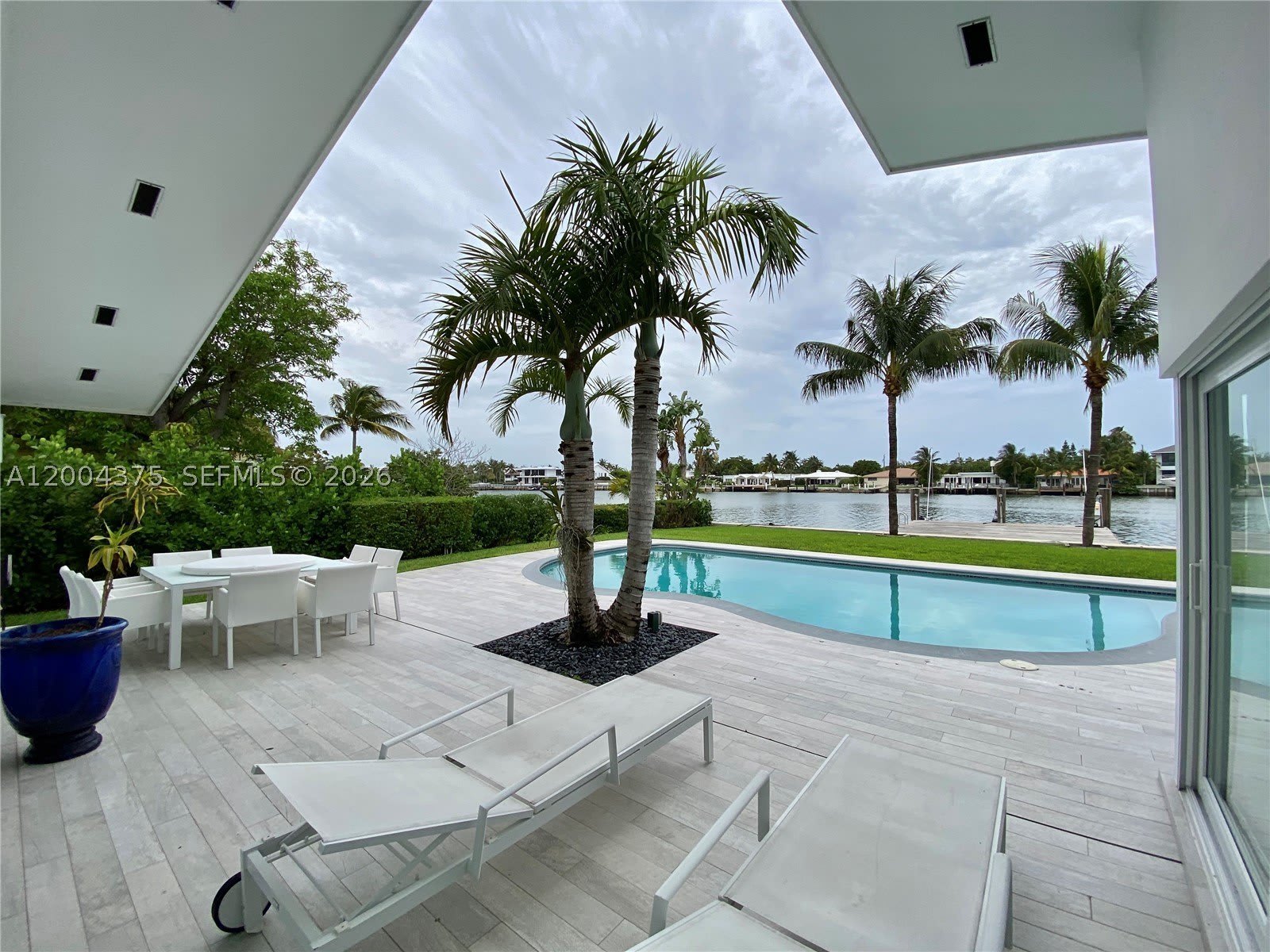 265 N Shore Dr – photo 4