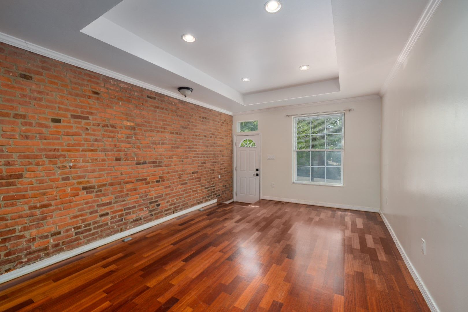 3218 E. Lombard St./2 Bedroom, 2.5 Bath in Patterson Park – photo 4