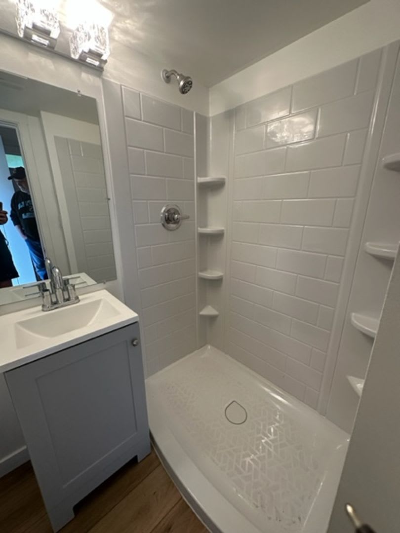 15801Larch Way – photo 2