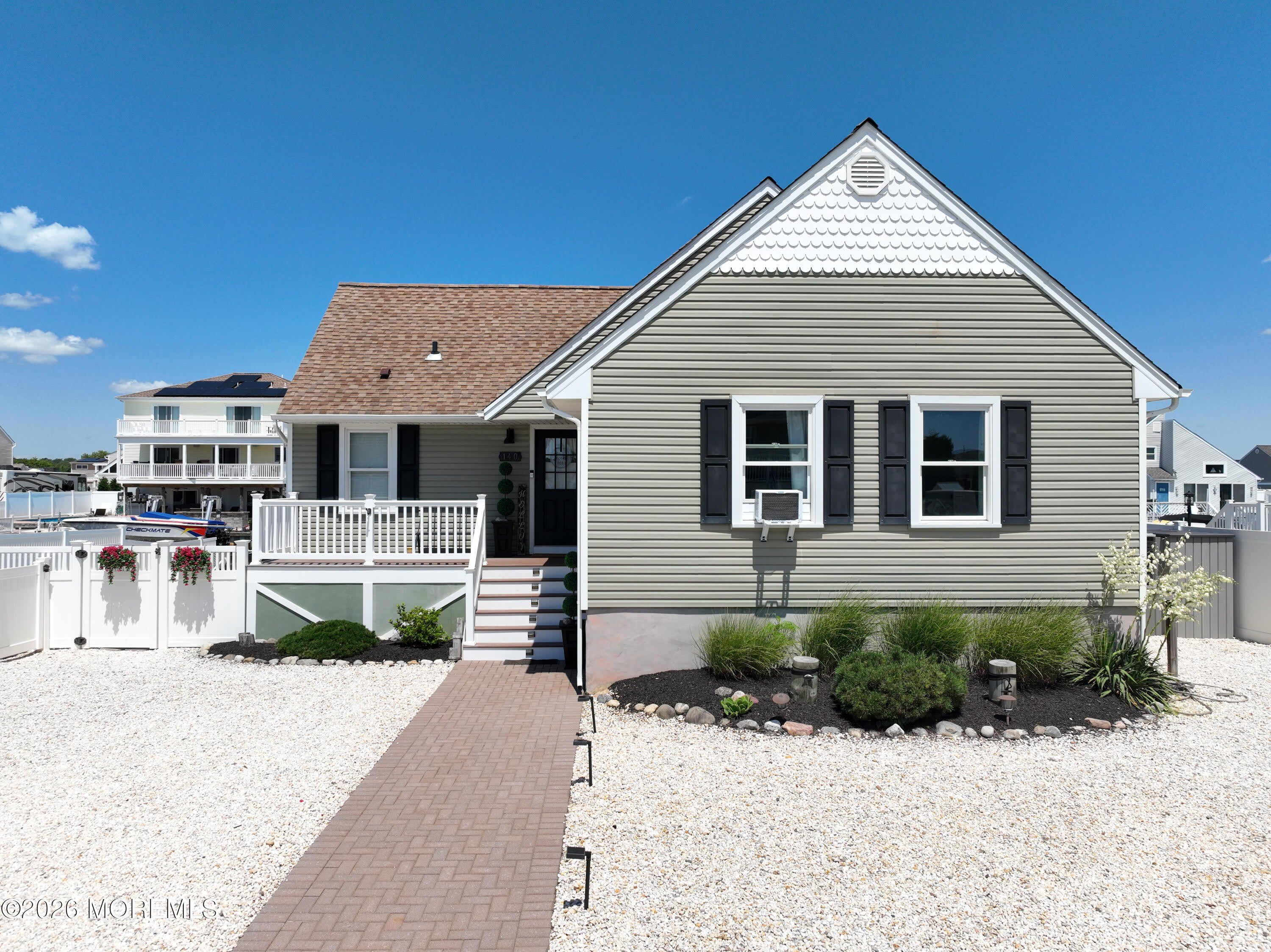 140 Matilda Drive – photo 2