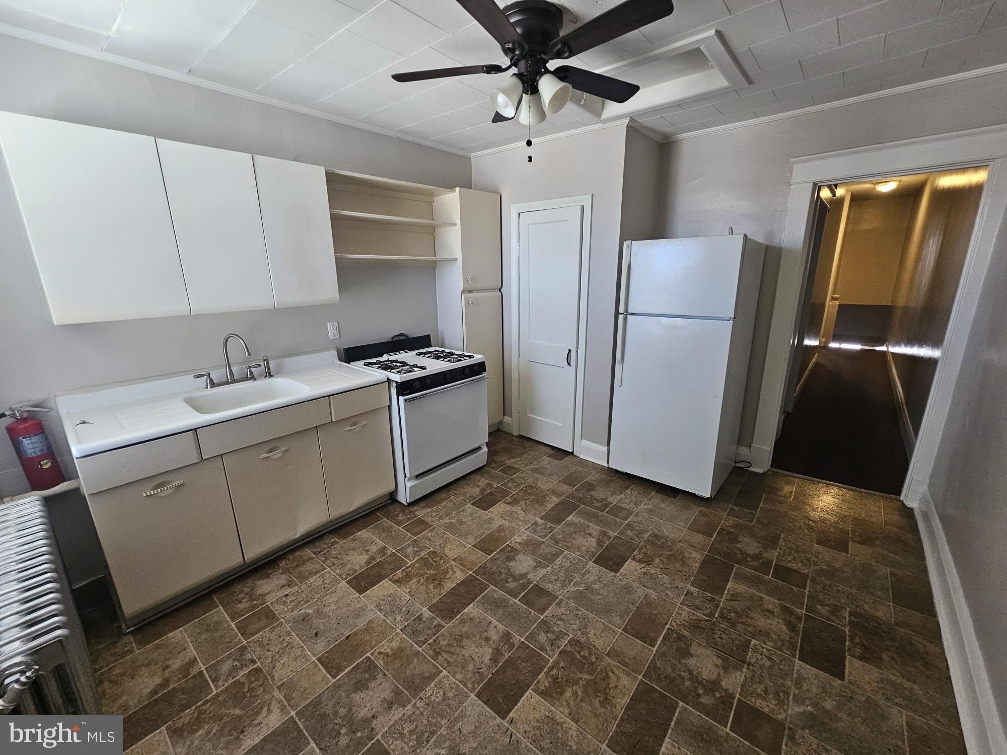 6014 EASTERN Avenue – photo 1