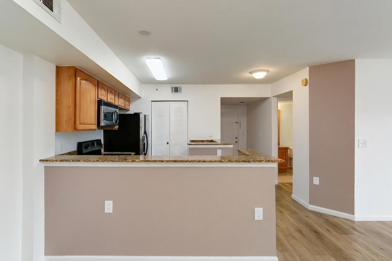 281 SW Palm Drive – photo 4