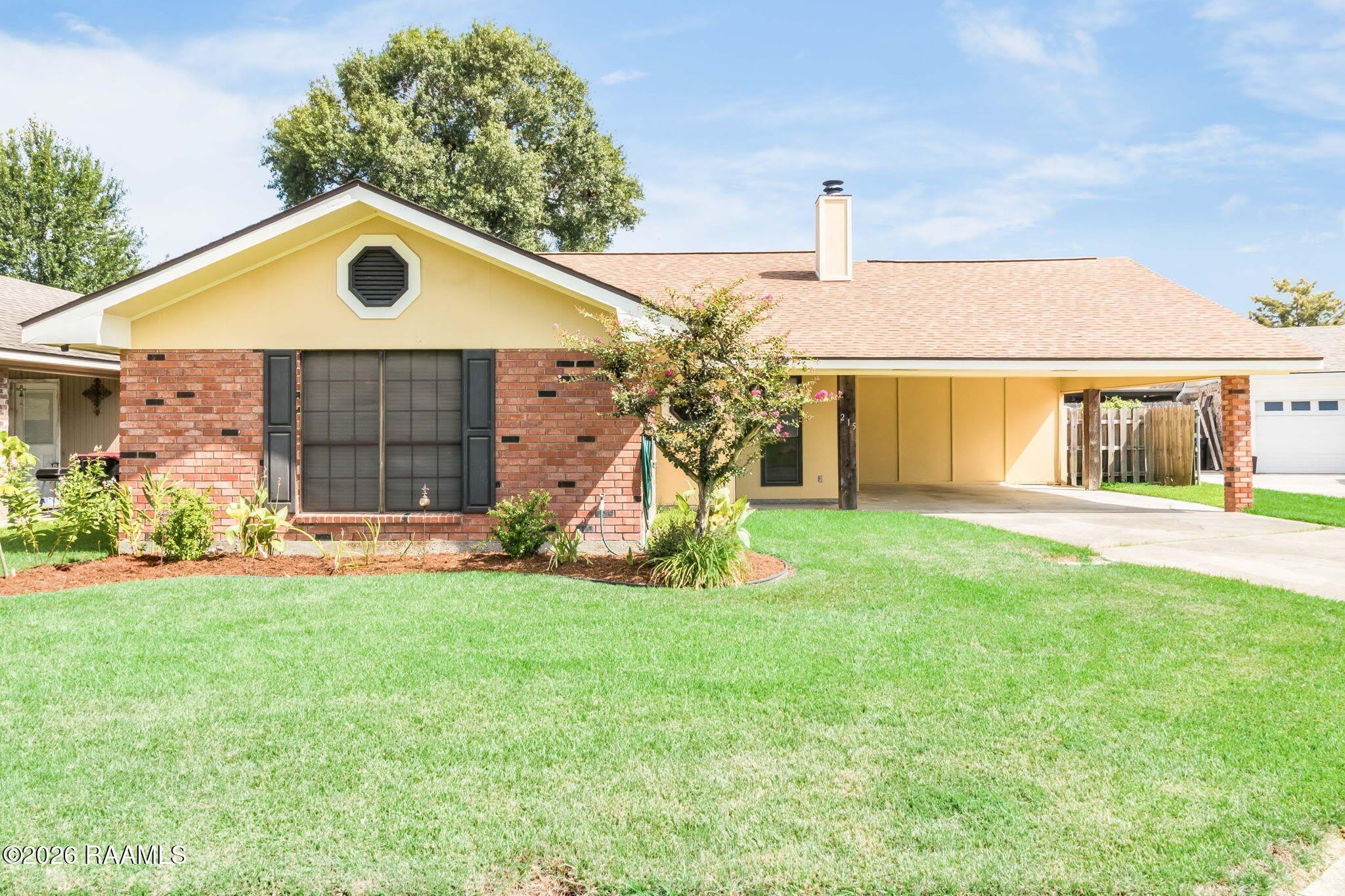 215 Sleepy Hollow Drive – photo 1