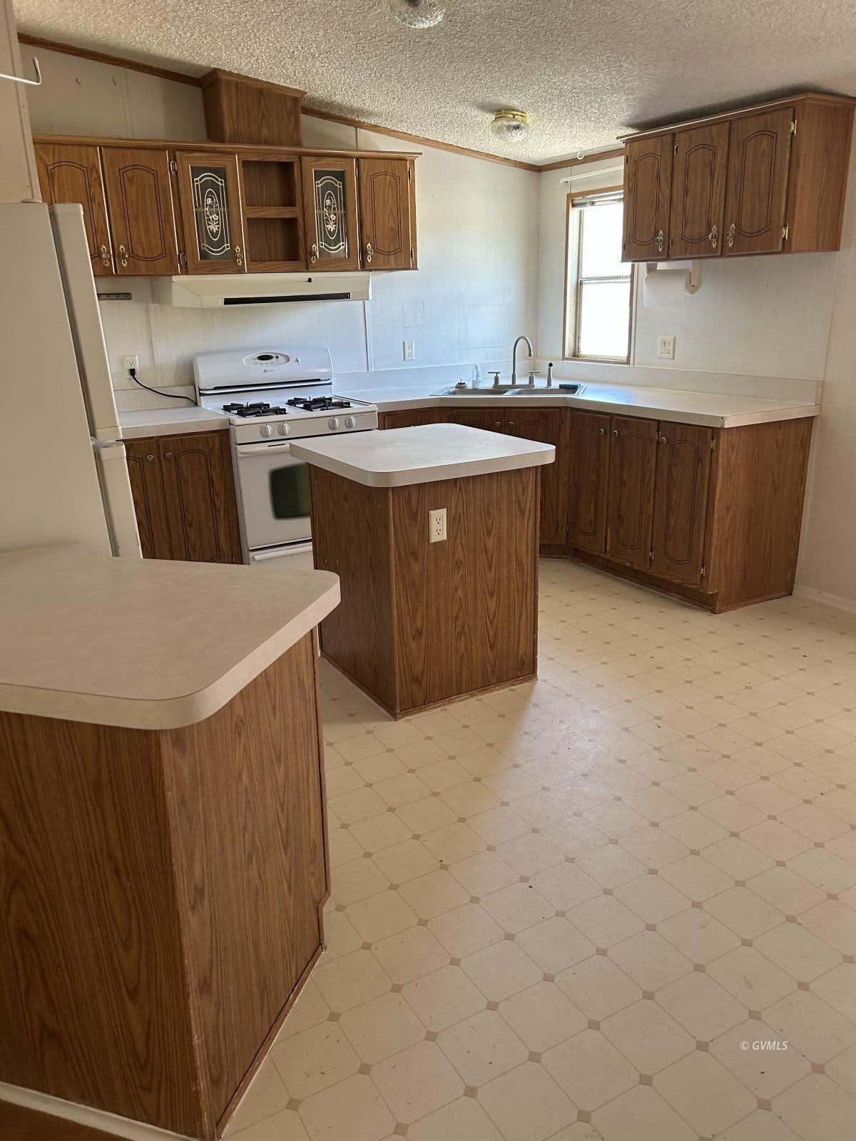 1805 N Desert Tortoise Rd – photo 5