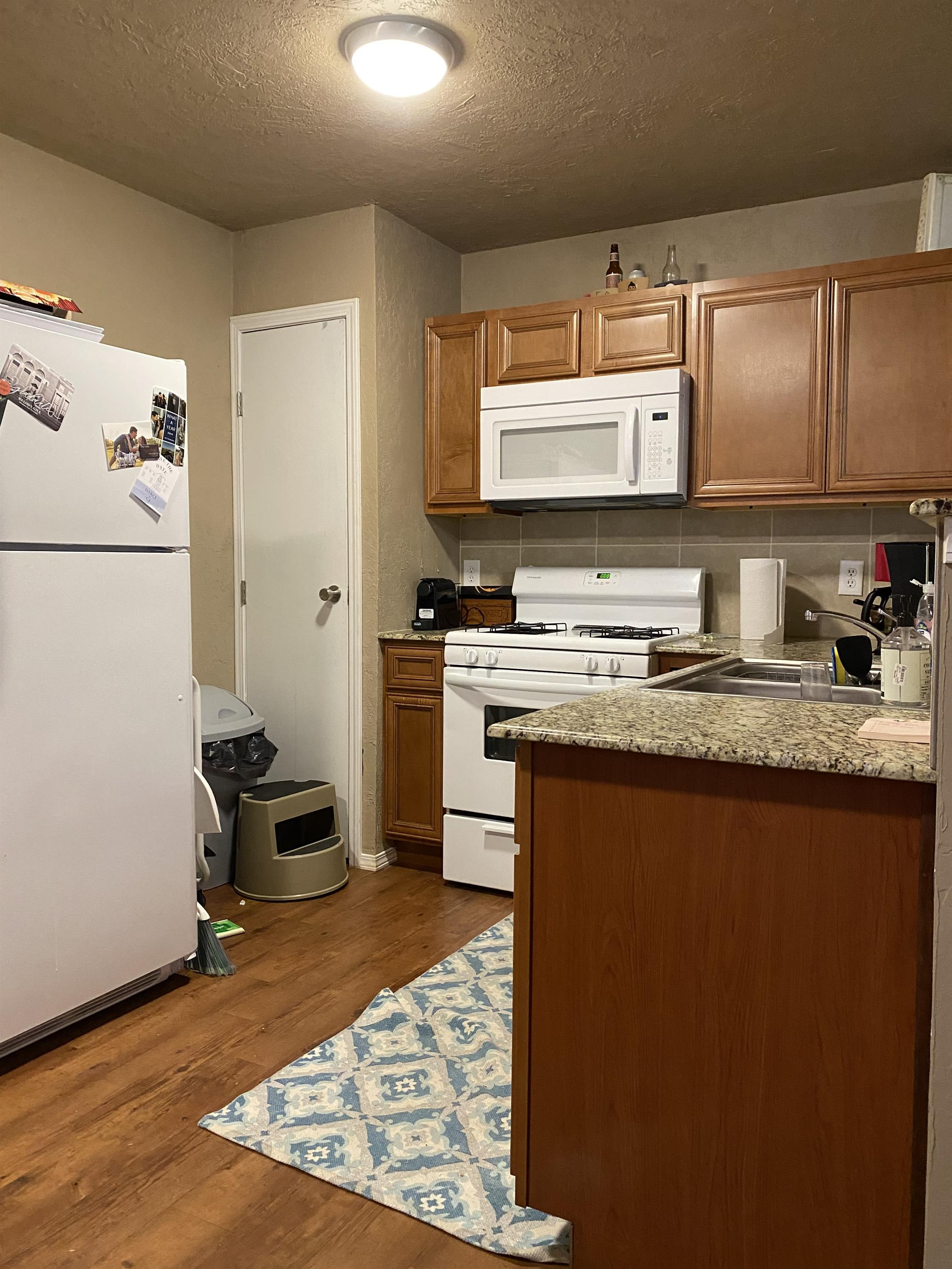 3211 1/2 South West – photo 4