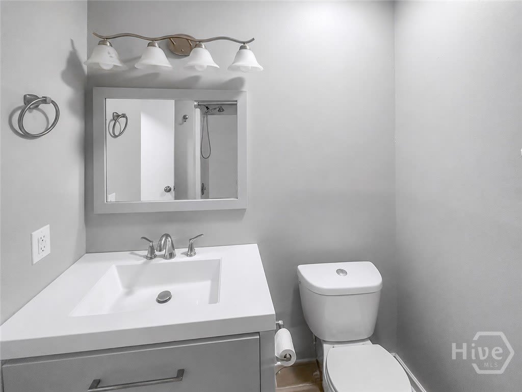 422 Edgewater Road – photo 4