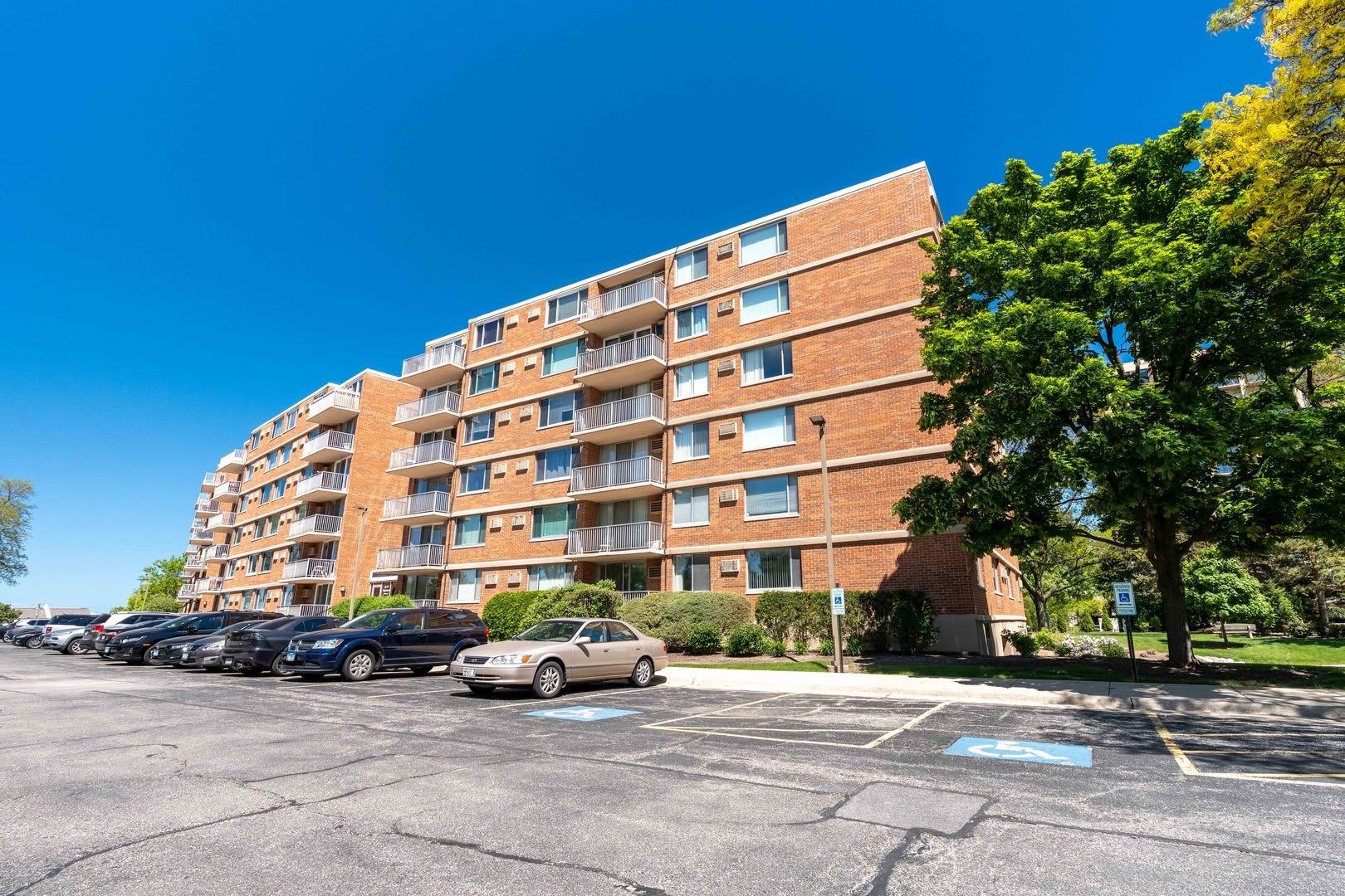 2211 S Highland Avenue – photo 2