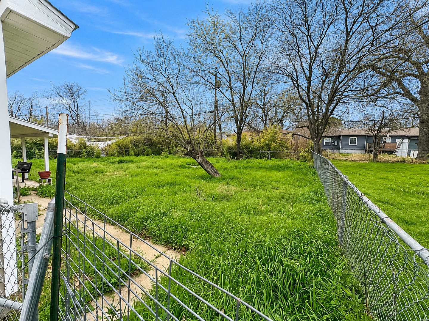 1505 N WS Young – photo 2