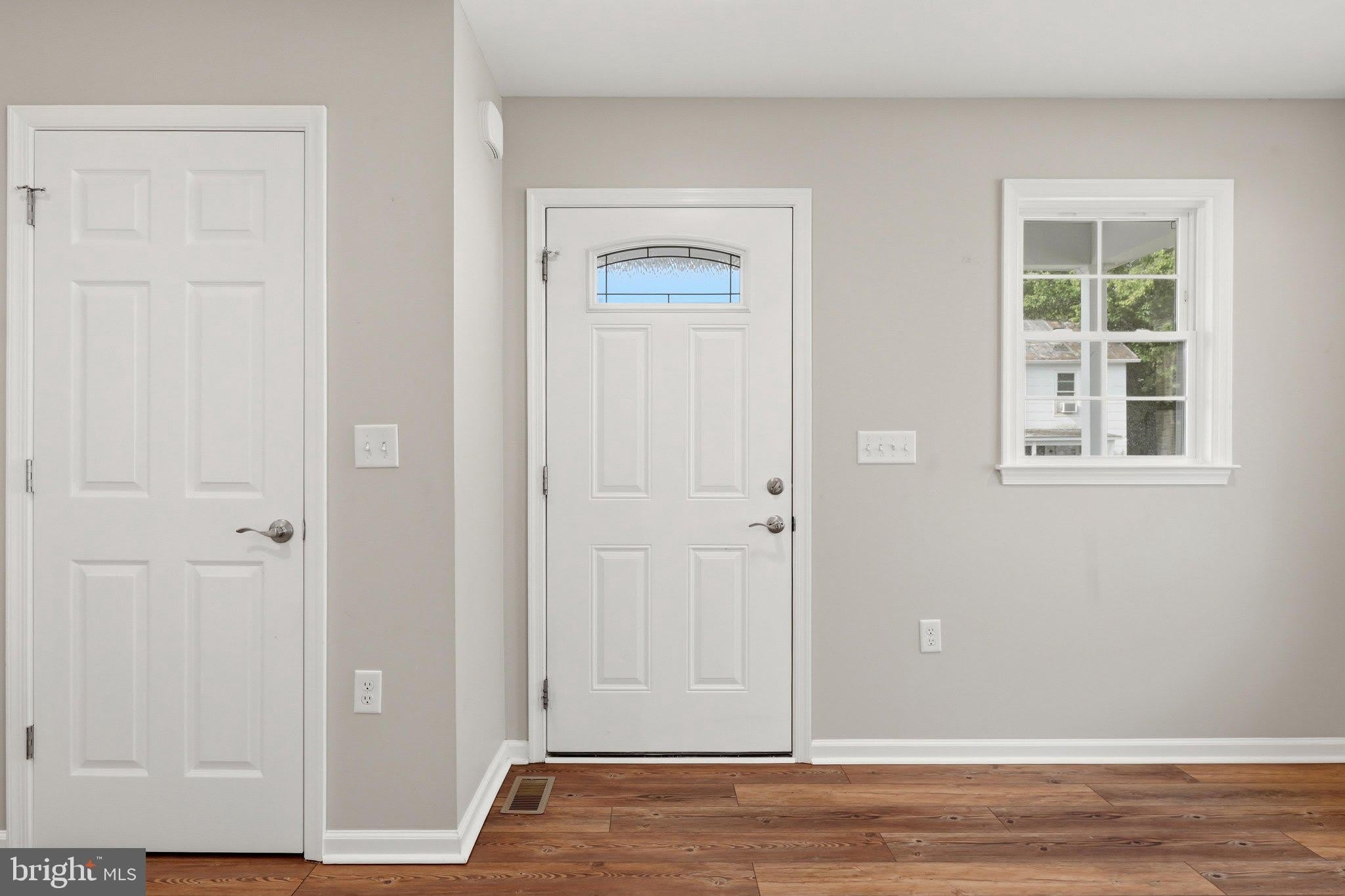 640 Jenkins – photo 5