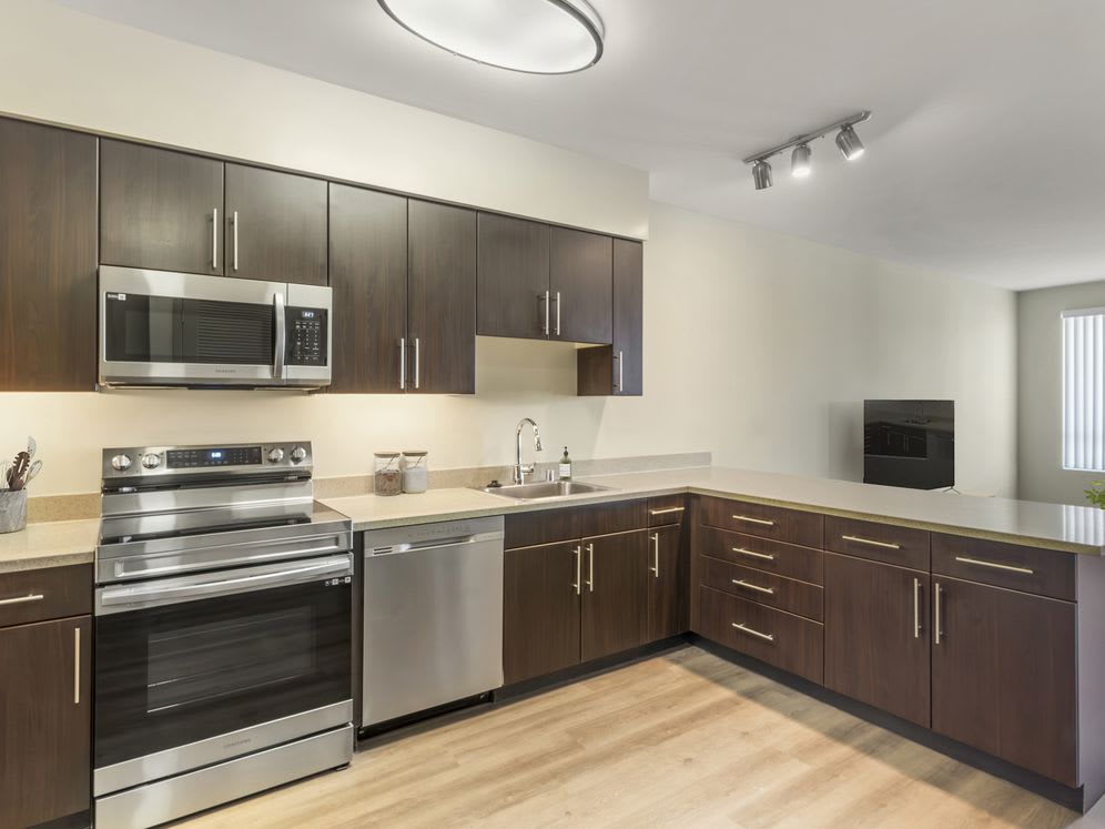 Avalon Ocean Avenue – photo 1