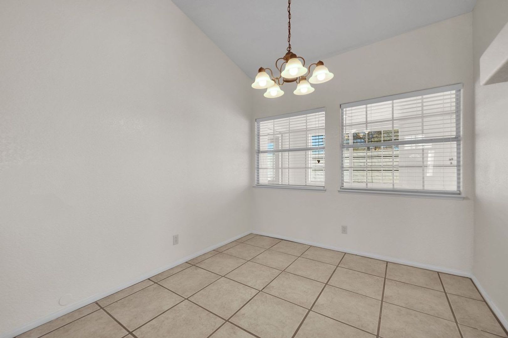 7716 Bentonite Dr – photo 5