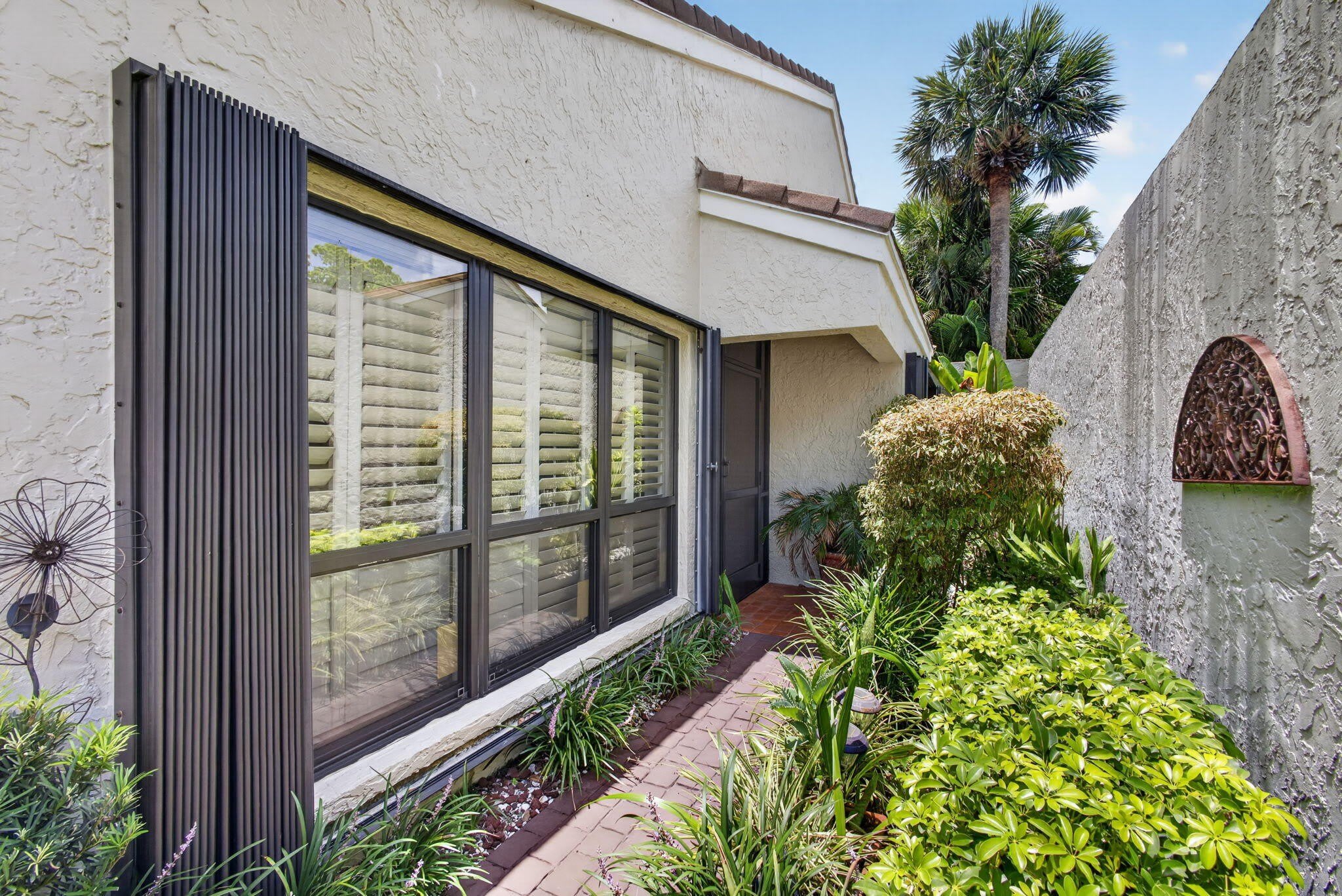 65 Balfour Road E – photo 3