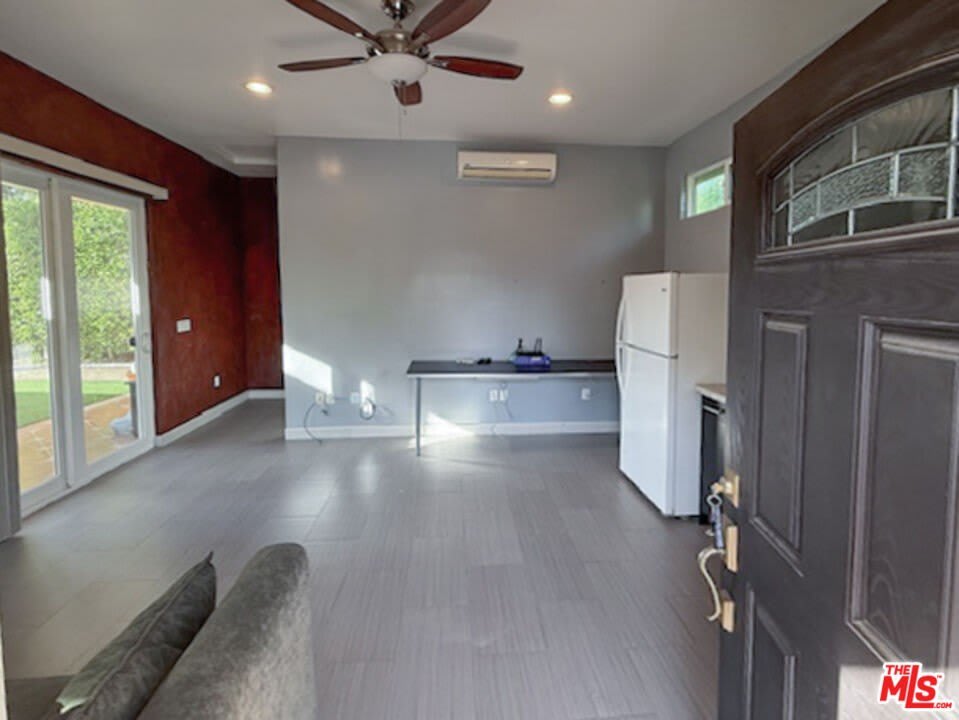 6231 Royer Ave – photo 5