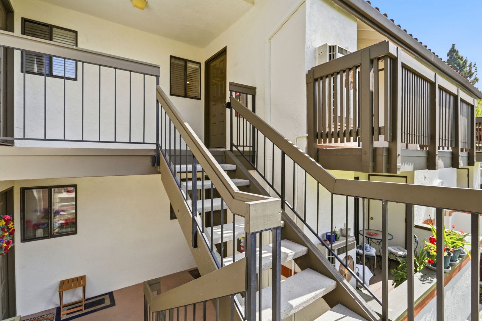 Wow! What a Great Home! Available Now! – photo 3