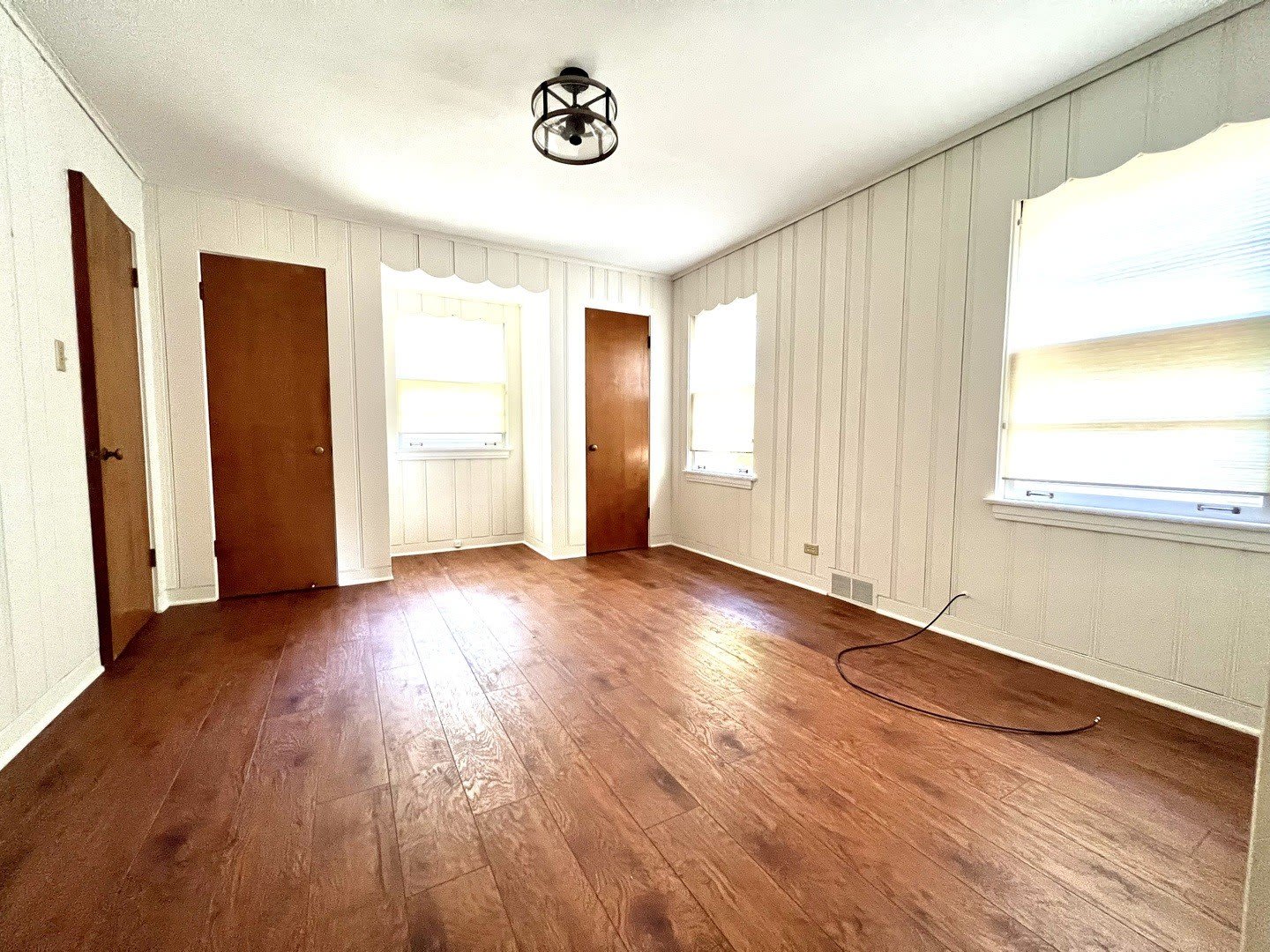 4633 Oakwood Avenue – photo 5