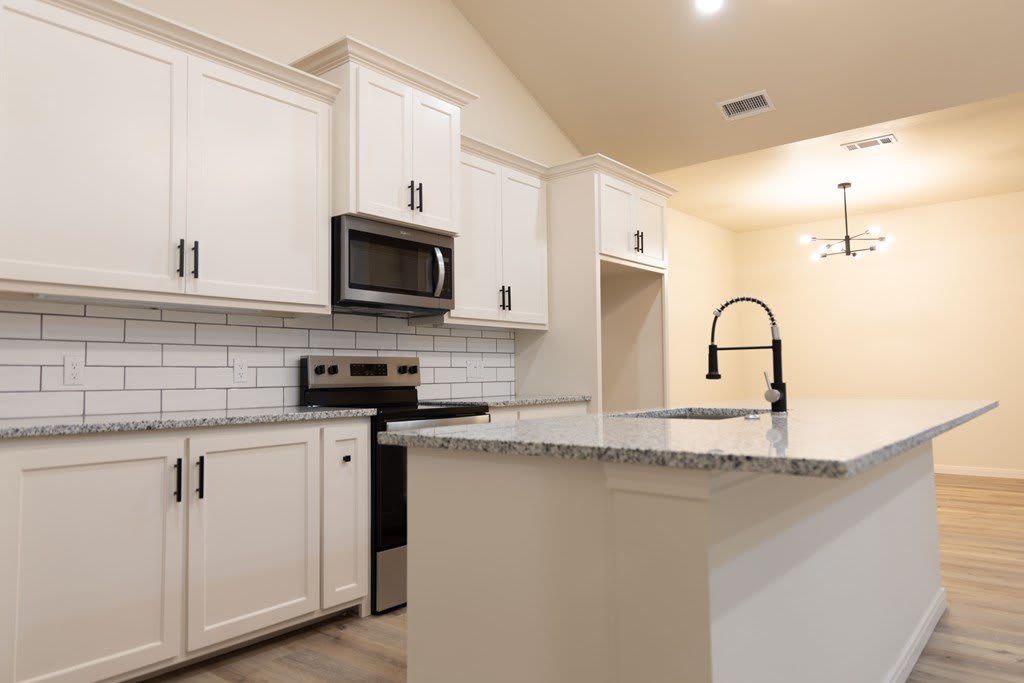 2105 Bryant St – photo 5