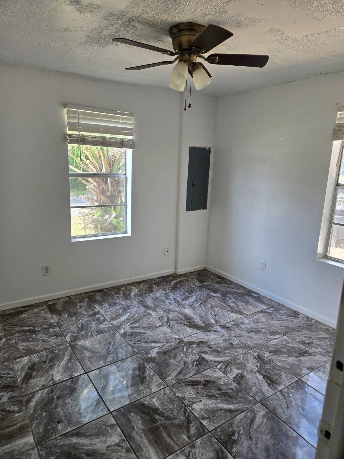 1222 Coleman St. – photo 4