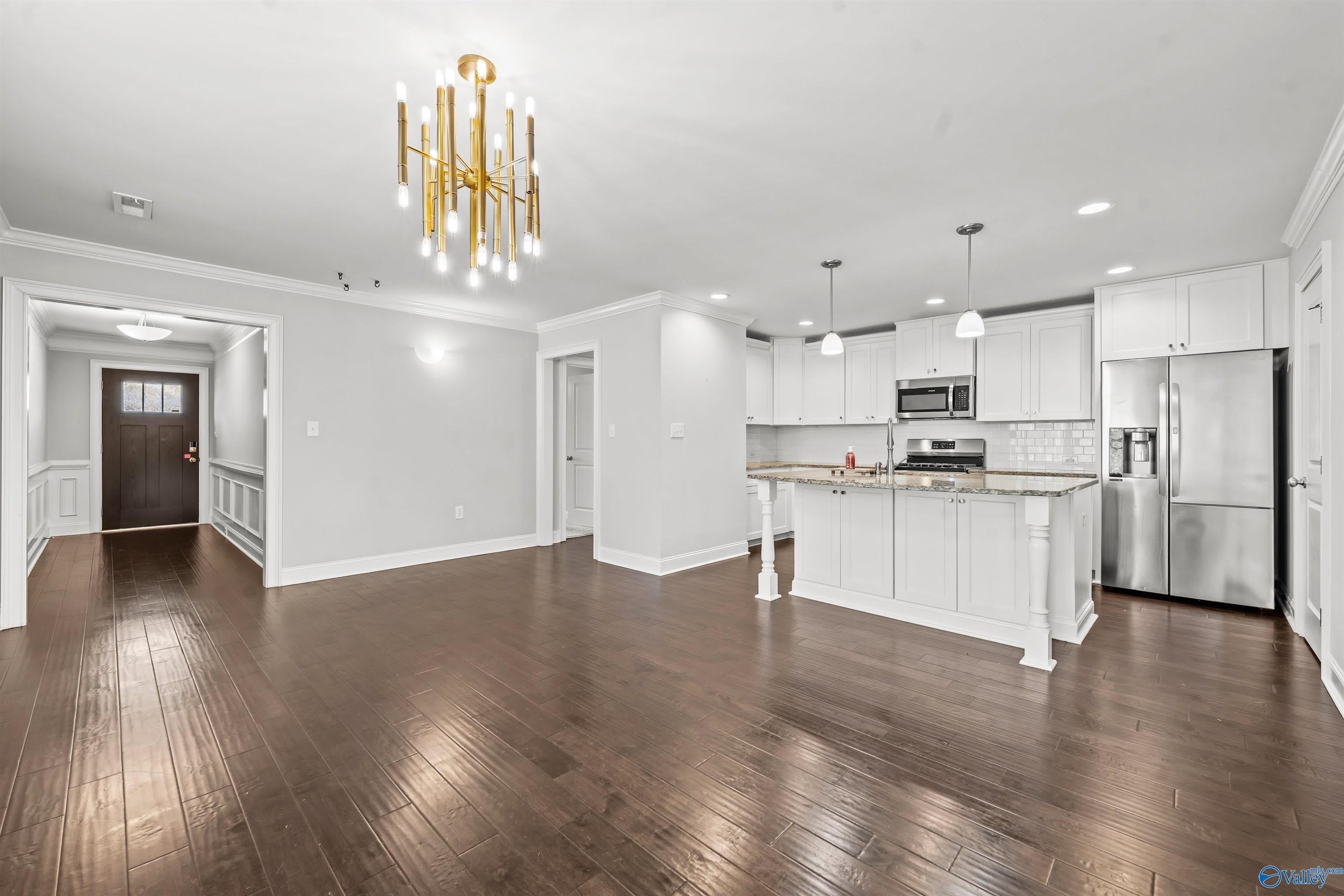233 Dustin Lane NW – photo 5