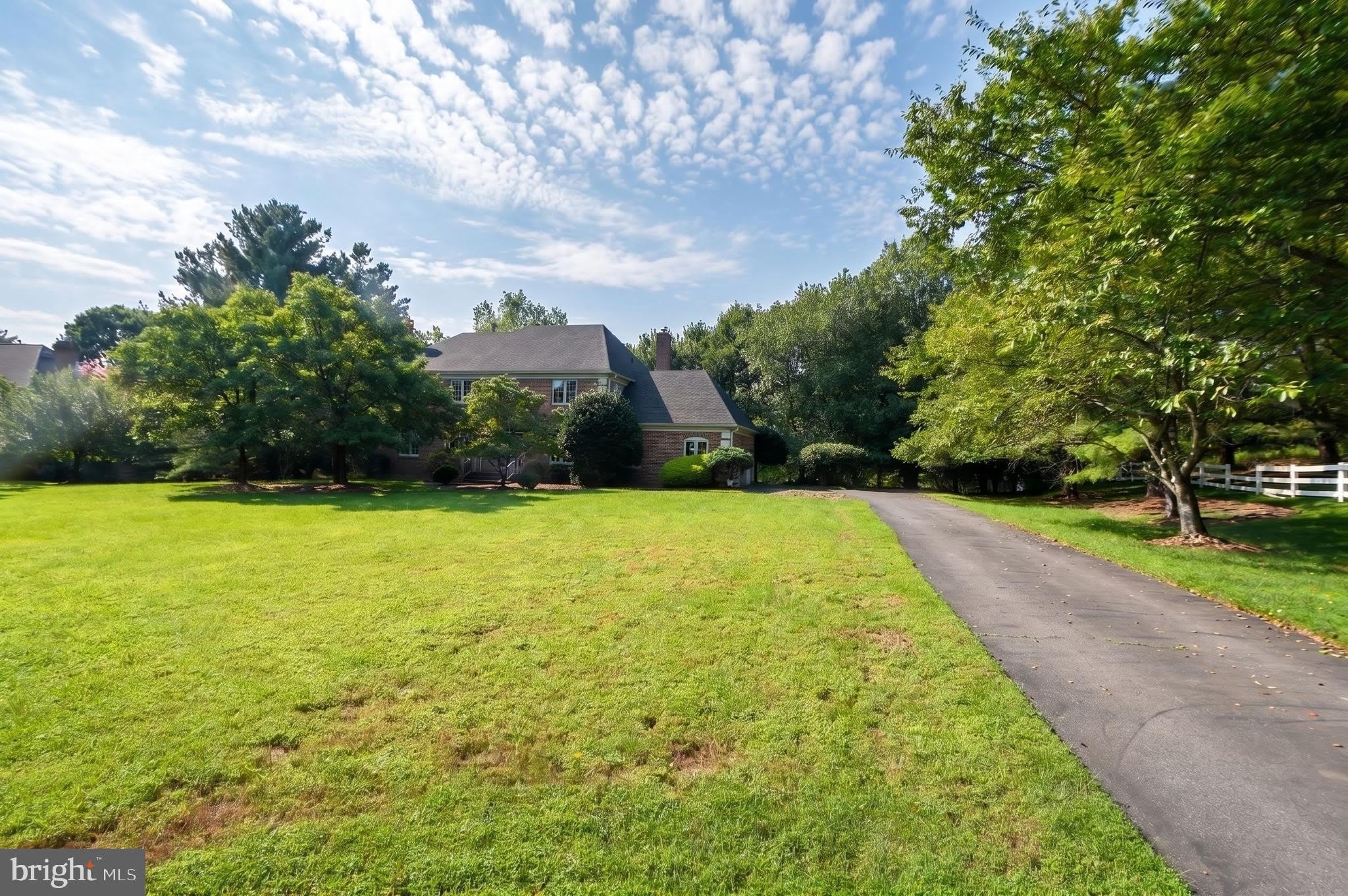 26 HOLLY LEAF Court – photo 4