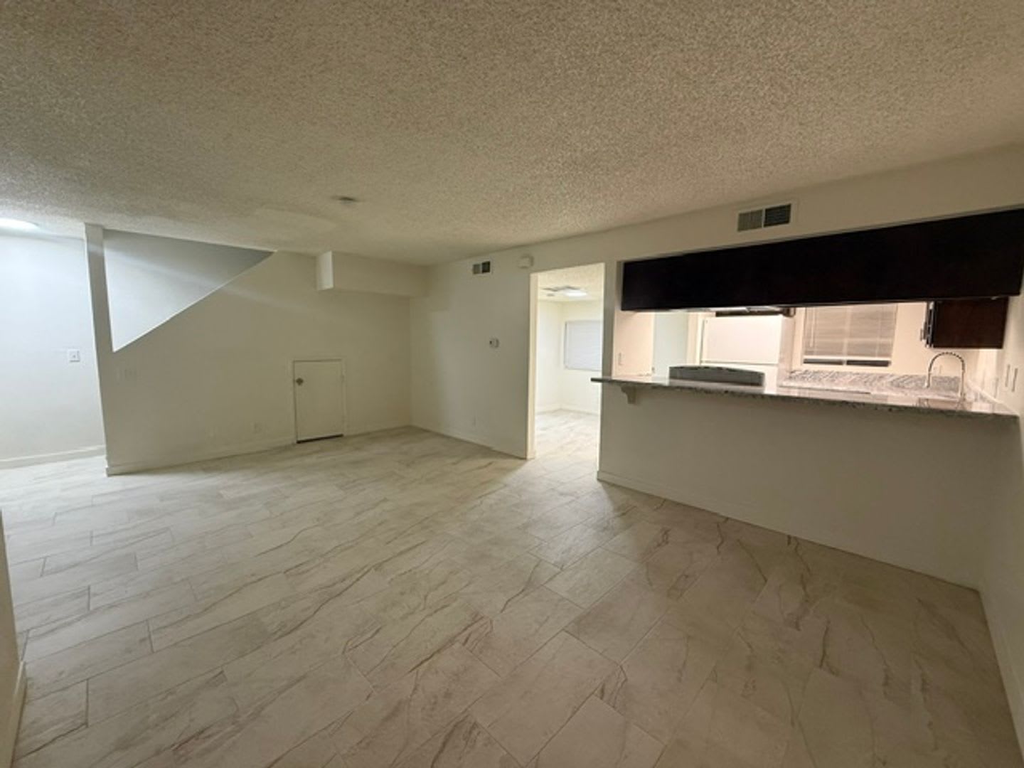 BEAUTIFUL 2STORY – photo 2
